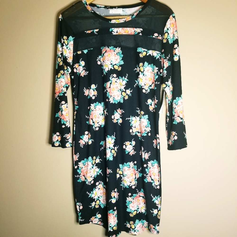 BLACK FLORAL DRESS